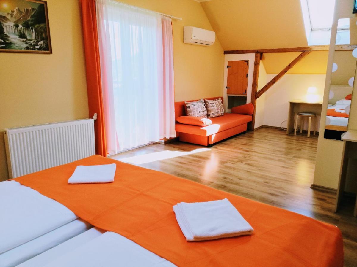 Hotel Lotuszvirag Vendeghaz Szekszárd Exterior foto